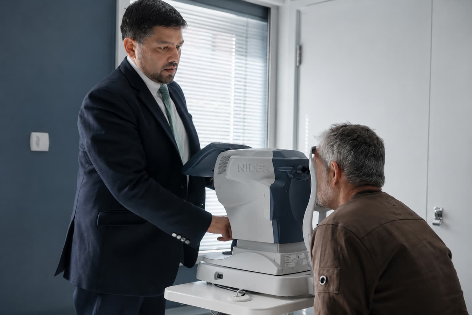 Older patient reading comfortably after cataract surgery with an advanced trifocal lens