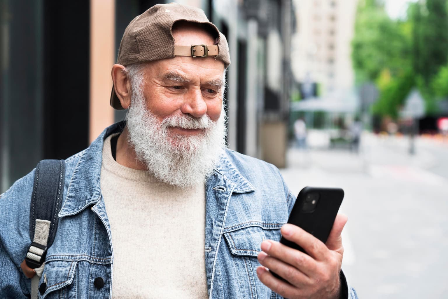 Using a phone with clear vision after advanced lens treatment